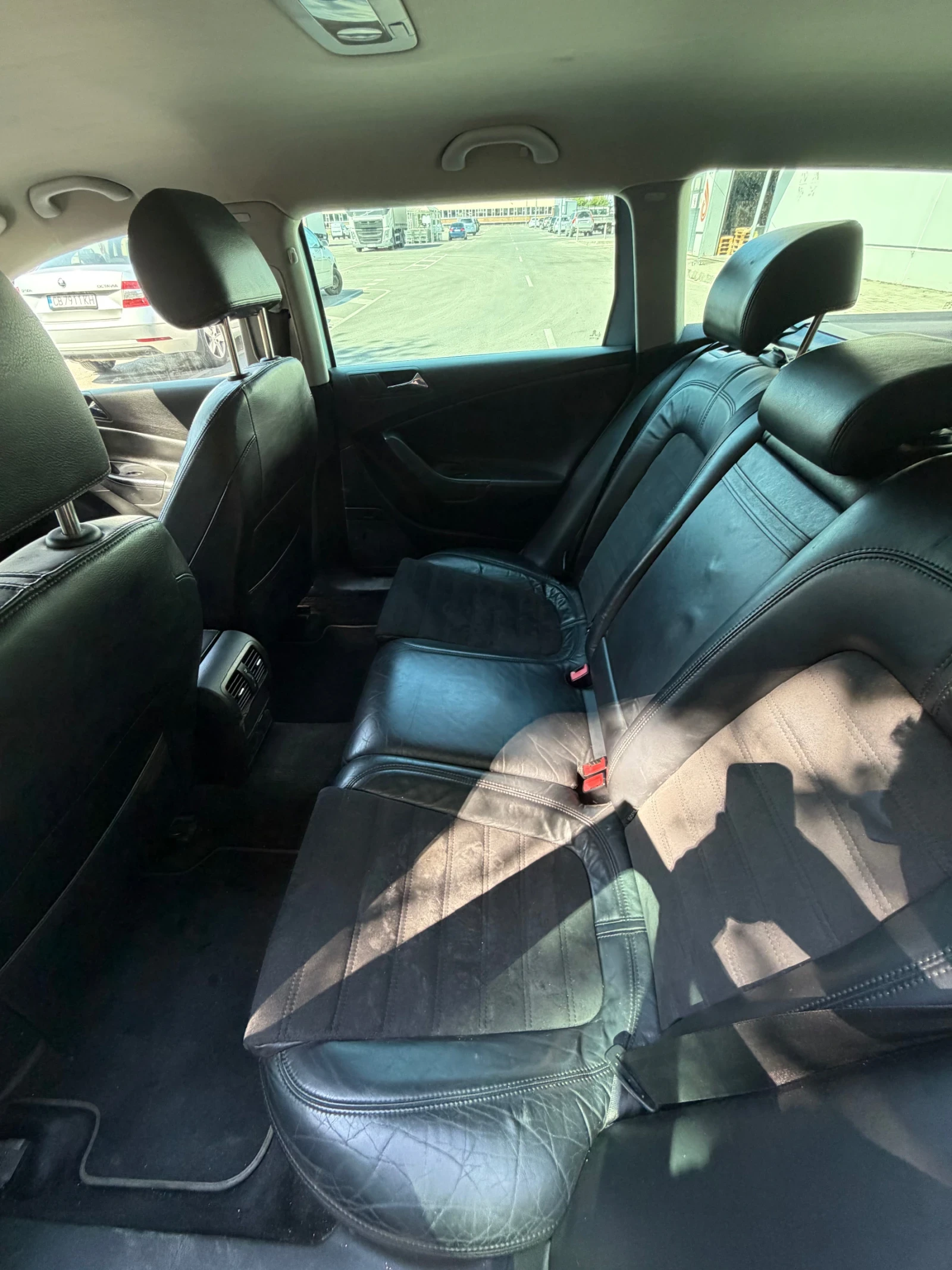 VW Passat 2.0 140 DSG, снимка 10 - Автомобили и джипове - 55661421