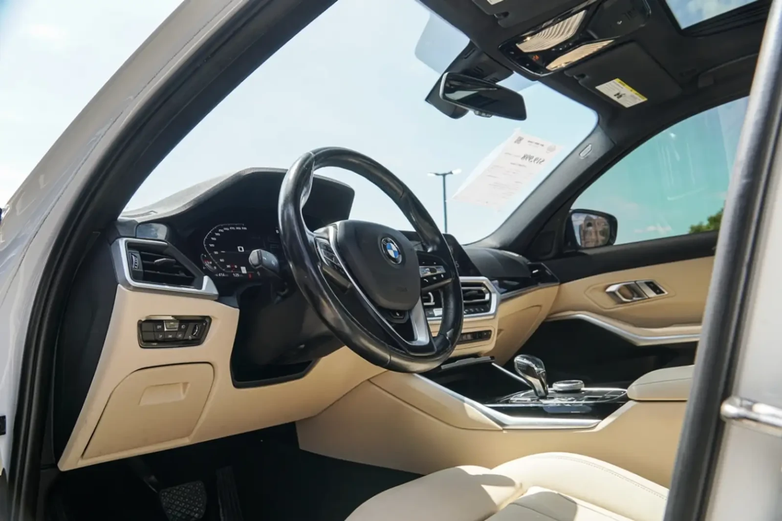 BMW 330 Xi* М-Pack* Distr* Пано* Carplay* Без Инциденти, снимка 5 - Автомобили и джипове - 55889175