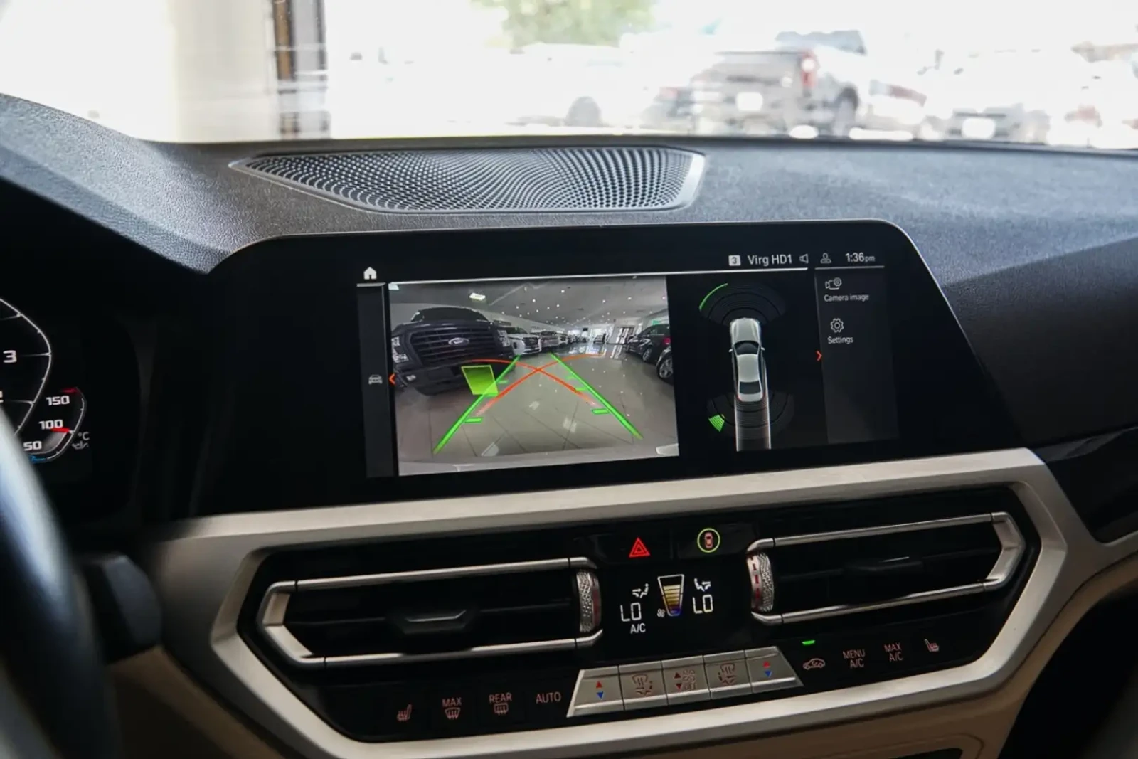 BMW 330 Xi* М-Pack* Distr* Пано* Carplay* Без Инциденти, снимка 9 - Автомобили и джипове - 55889175