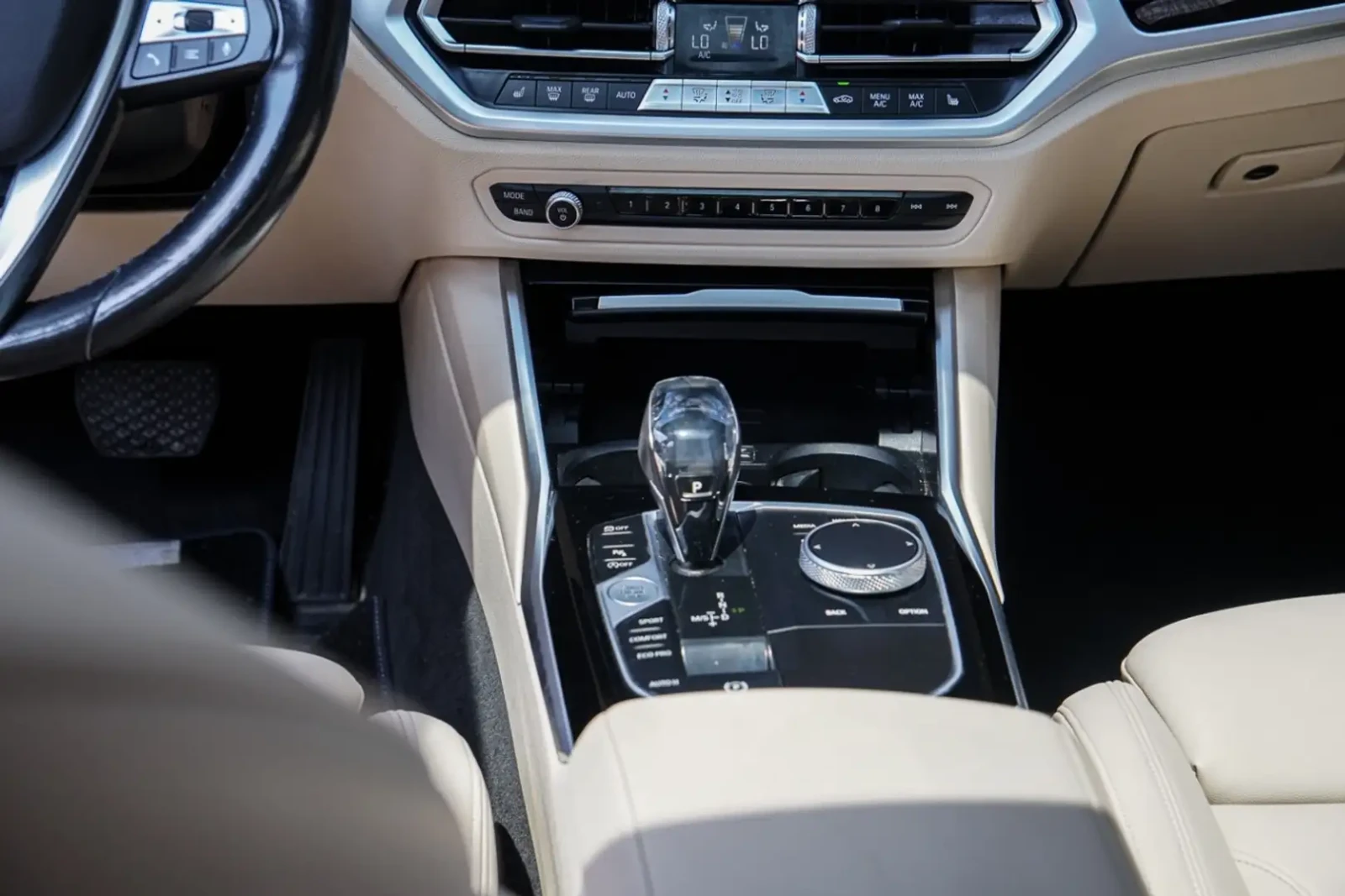 BMW 330 Xi* М-Pack* Distr* Пано* Carplay* Без Инциденти, снимка 10 - Автомобили и джипове - 55889175