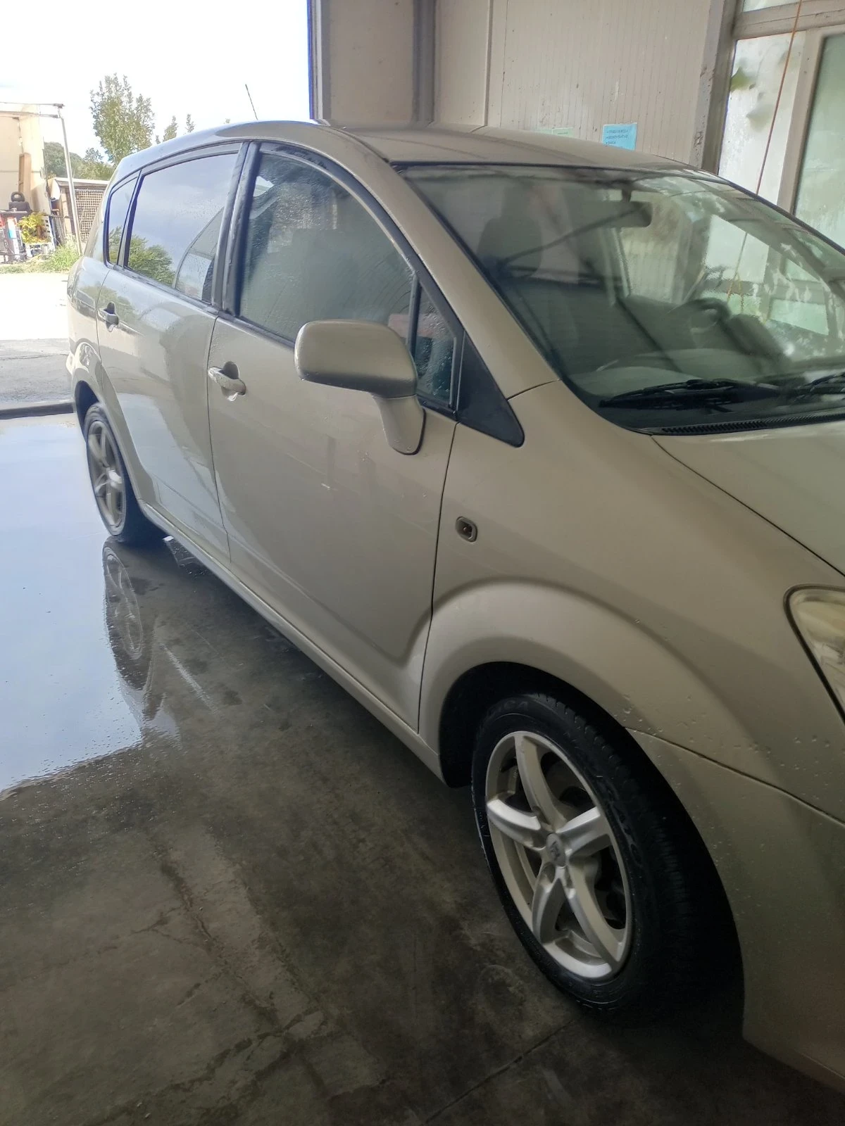 Toyota Corolla verso, снимка 2 - Автомобили и джипове - 56224504