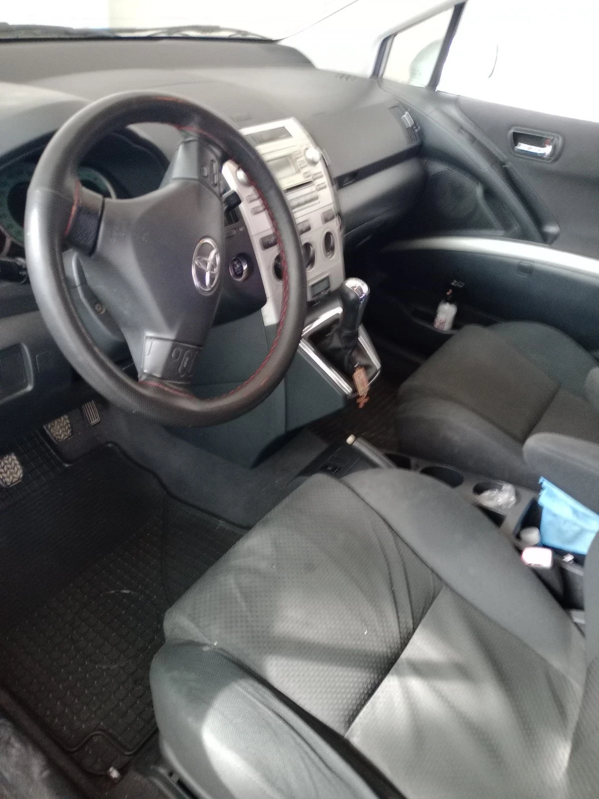 Toyota Corolla verso, снимка 7 - Автомобили и джипове - 56224504