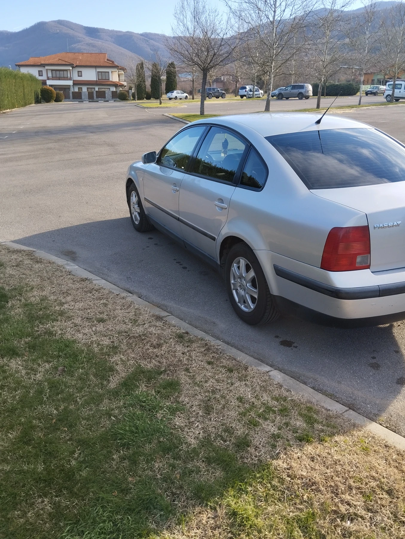 VW Passat, снимка 4 - Автомобили и джипове - 56442898