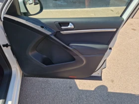 VW Tiguan 2.0 л  4?4 автомат, снимка 13