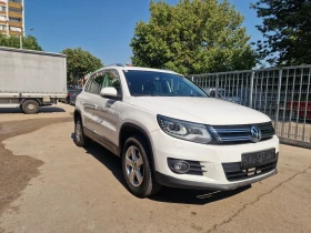 VW Tiguan 2.0 л  4?4 автомат, снимка 2