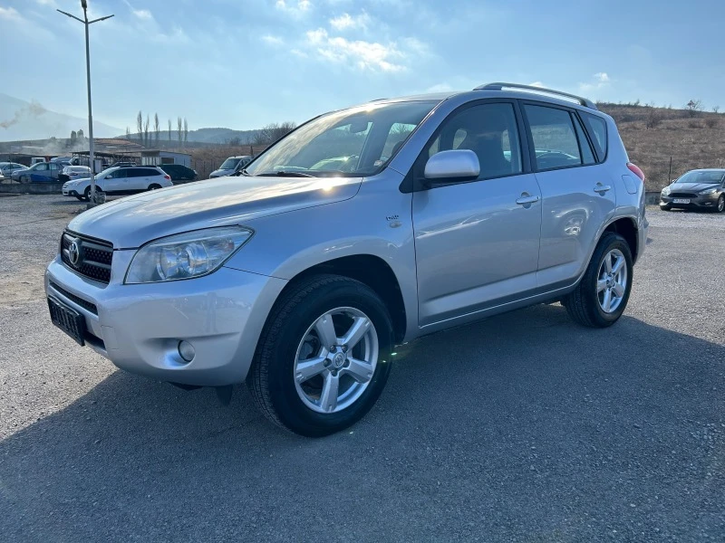 Toyota Rav4 2.2D-4D, снимка 3 - Автомобили и джипове - 46355429