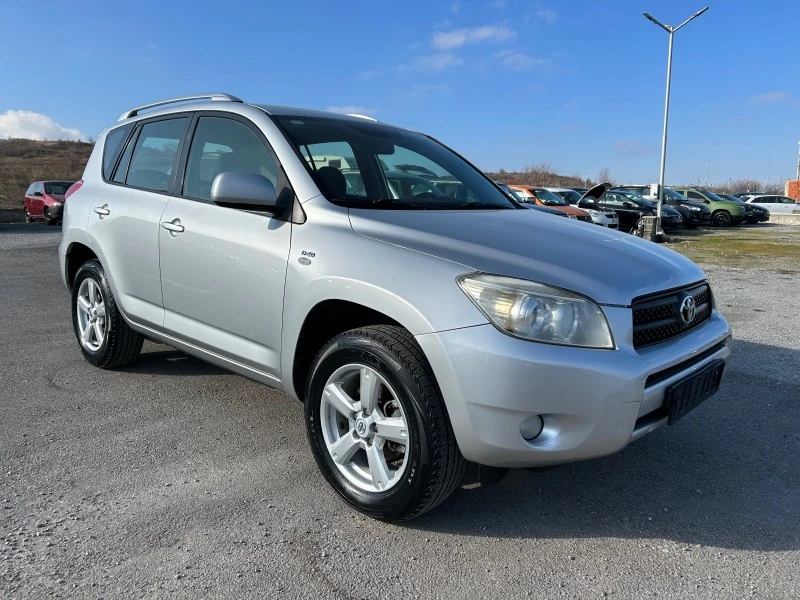 Toyota Rav4 2.2D-4D, снимка 2 - Автомобили и джипове - 46355429