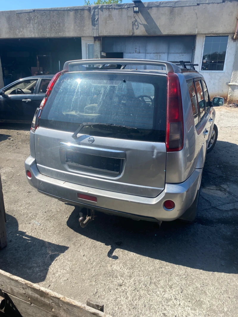 Nissan X-trail 2.2d, снимка 4 - Автомобили и джипове - 47236377