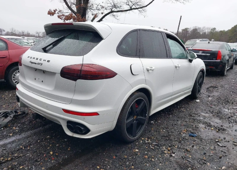 Porsche Cayenne GTS* Обдух* BOSE* Въздух* PDK* Пано* , снимка 4 - Автомобили и джипове - 48737279