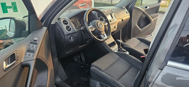 VW Tiguan 2.0 TDI 4 MOTION, снимка 10 - Автомобили и джипове - 52844284