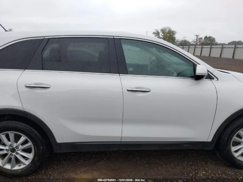 Kia Sorento LX, снимка 13 - Автомобили и джипове - 53309720