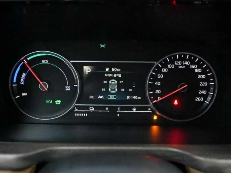 Kia Sorento Гаранция до 2г., Автосервиз, Резервни части сигурн, снимка 10 - Автомобили и джипове - 53373321