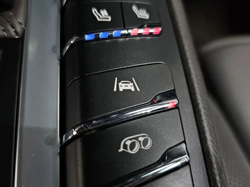 Porsche Macan, снимка 16 - Автомобили и джипове - 56711739