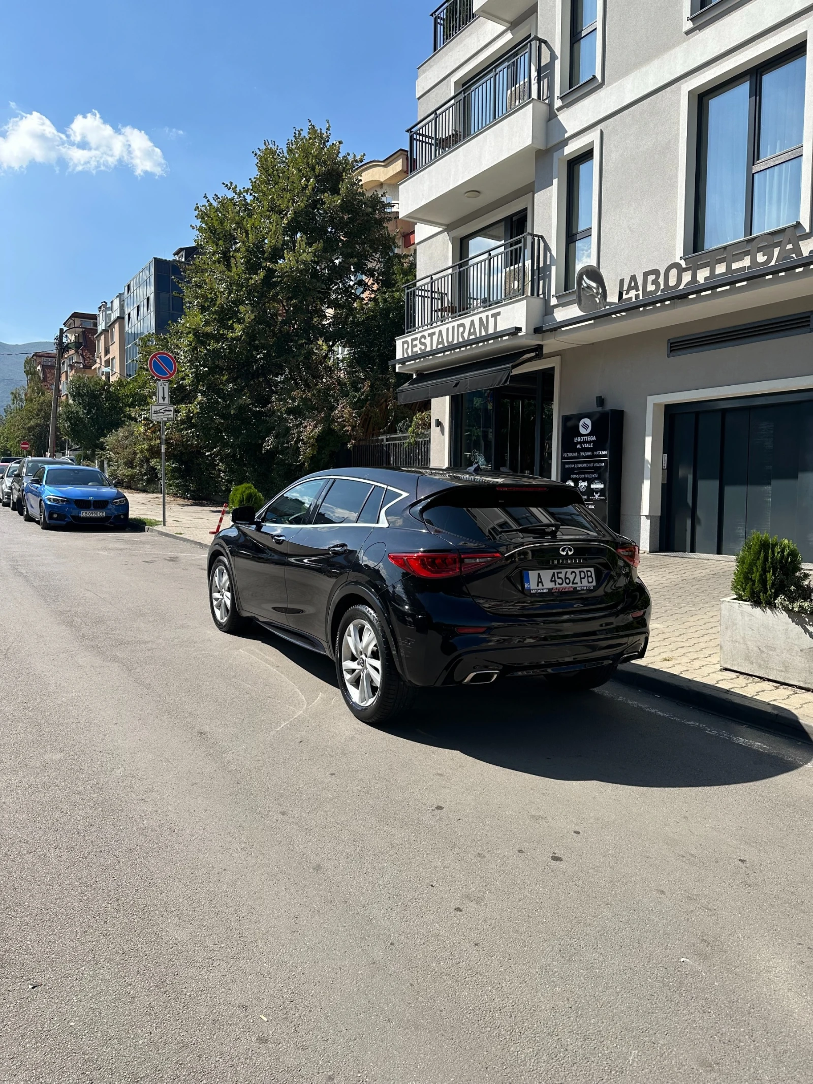 Infiniti Q30  - изображение 2