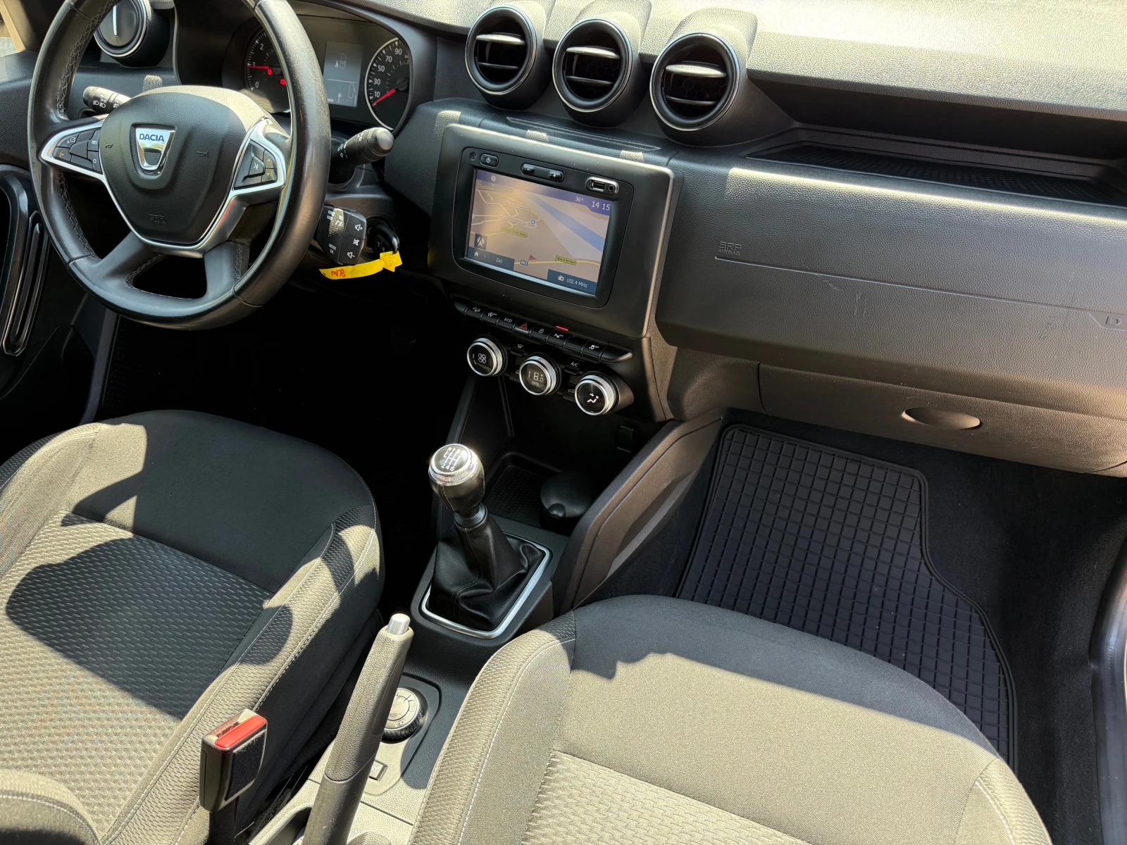 Dacia Duster 1.5dci 4WD.Нави. - изображение 10