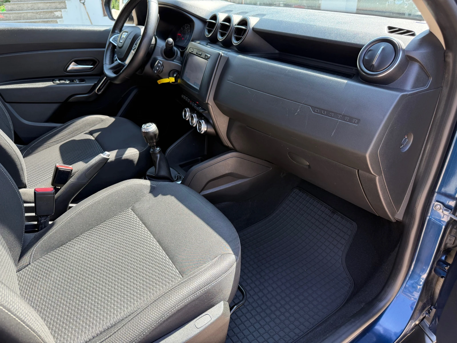 Dacia Duster 1.5dci 4WD.Нави. - изображение 9