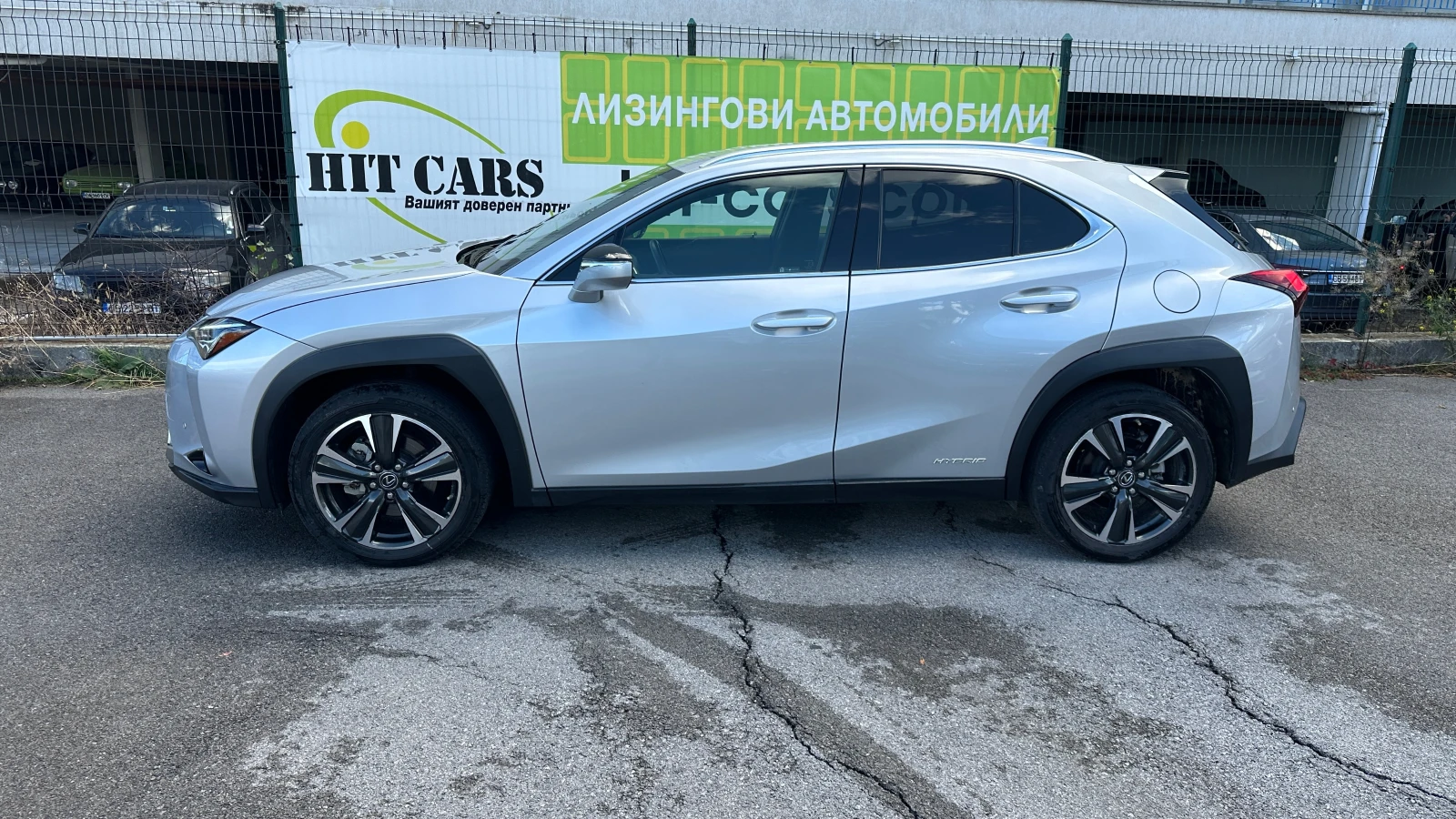 Lexus UX 250h 4x4 Гаранция | Mobile.bg — изображение 4
