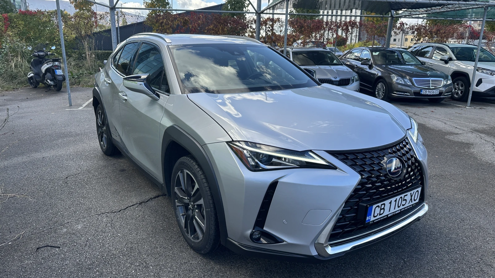 Lexus UX 250h 4x4 Гаранция | Mobile.bg — изображение 2