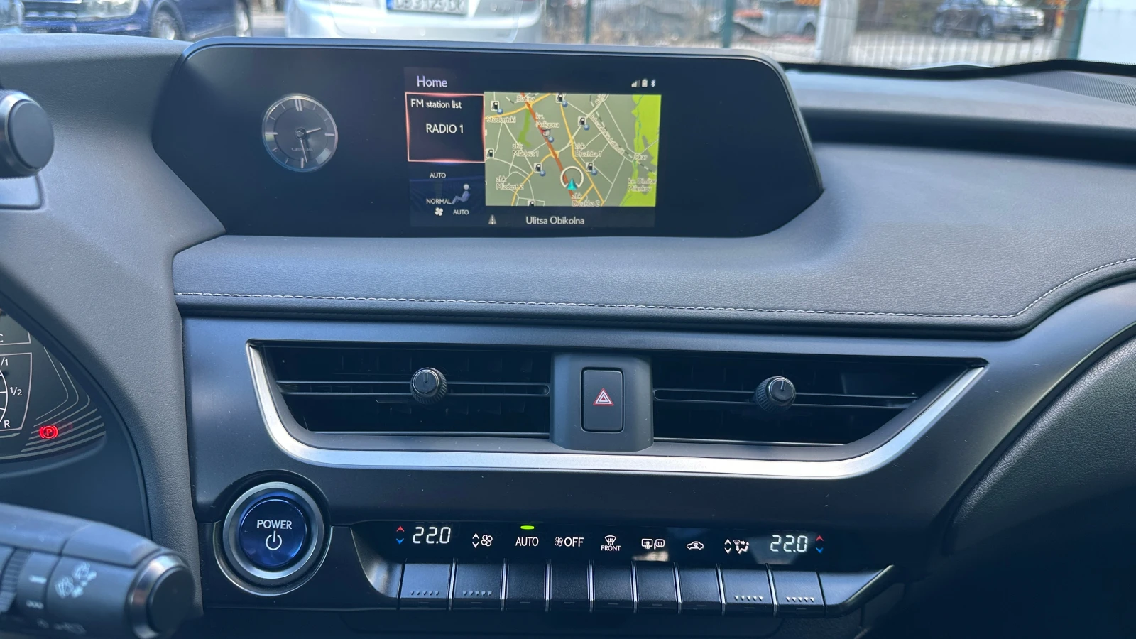 Lexus UX 250h 4x4 Гаранция | Mobile.bg — изображение 14