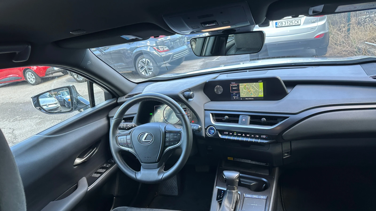 Lexus UX 250h 4x4 Гаранция | Mobile.bg — изображение 13