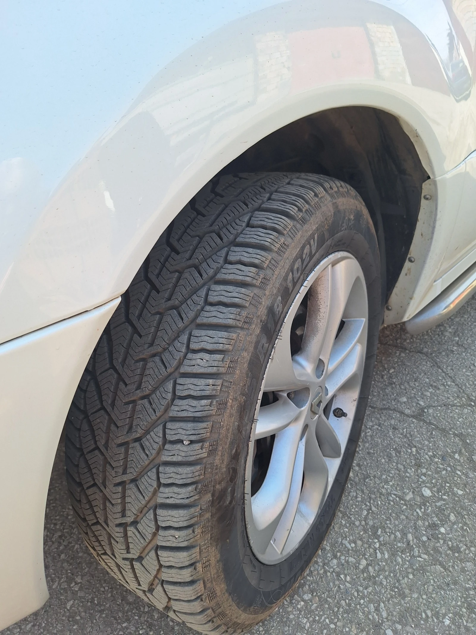 Renault Koleos, снимка 7 - Автомобили и джипове - 53755660