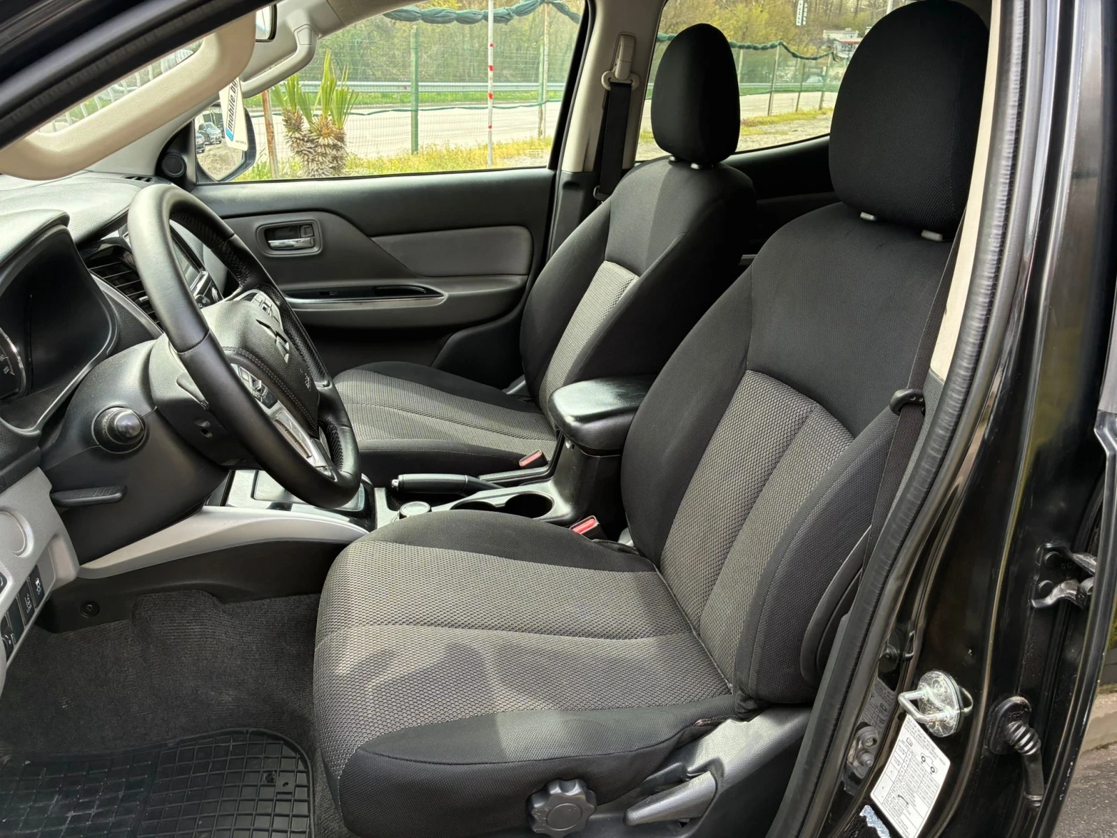 Mitsubishi L200 2.5* ИТАЛИЯ* , снимка 9 - Автомобили и джипове - 54225032