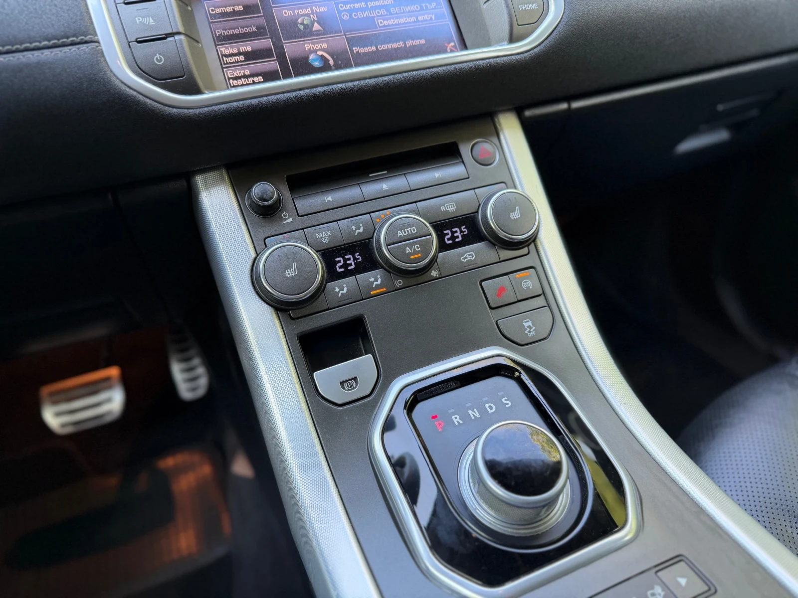 Land Rover Range Rover Evoque 2.2 150 k.c 4x4 Full DYNAMIC, снимка 12 - Автомобили и джипове - 54493072
