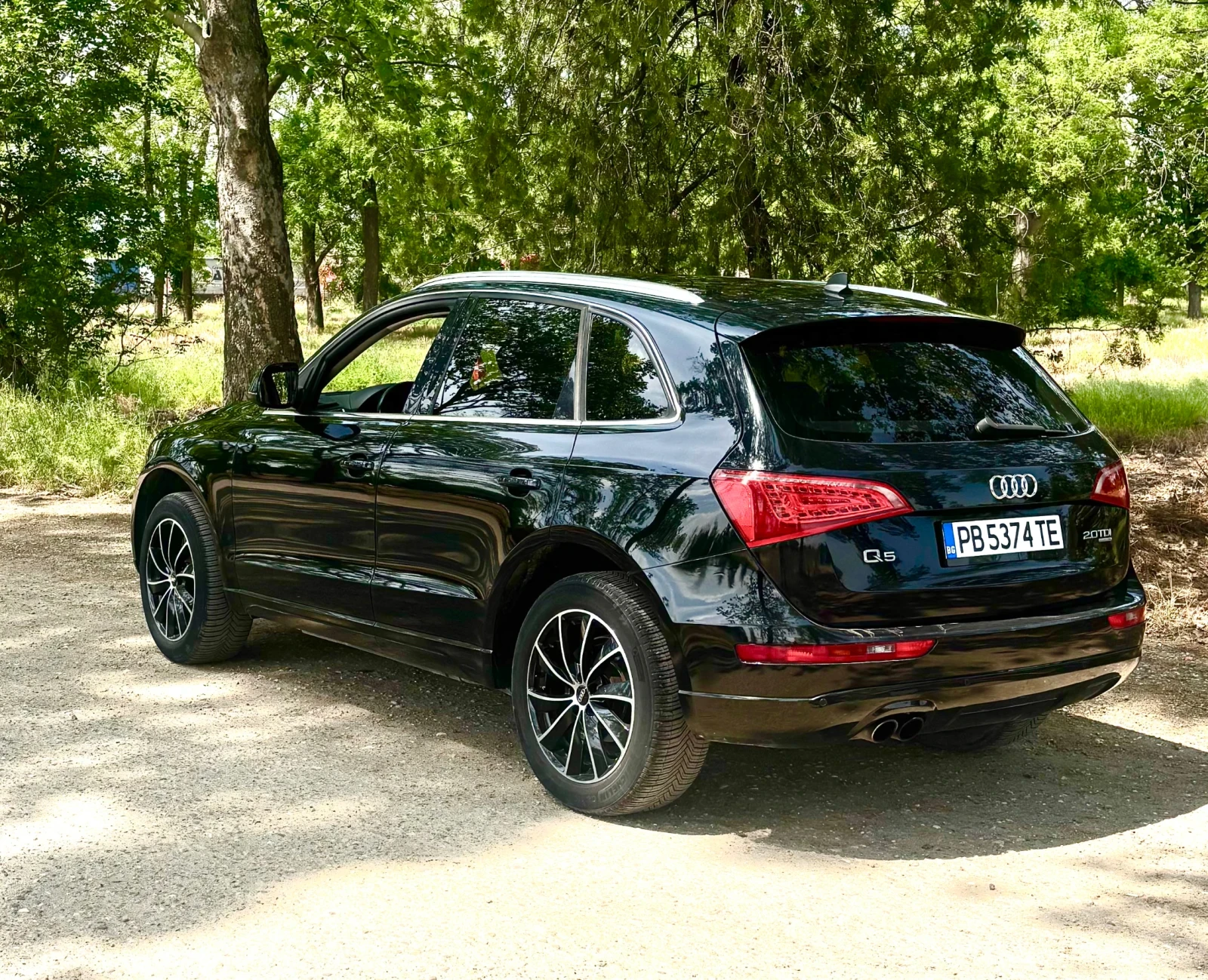 Audi Q5 170k ръчка 4х4, снимка 2 - Автомобили и джипове - 54529925