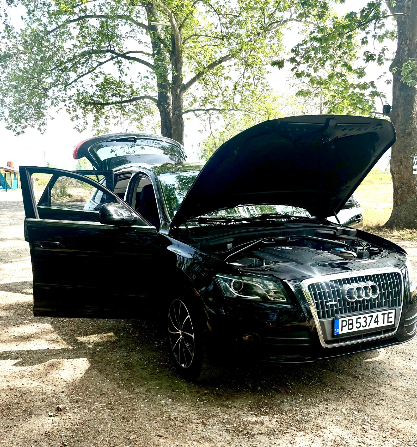 Audi Q5 170k ръчка 4х4, снимка 7 - Автомобили и джипове - 54529925