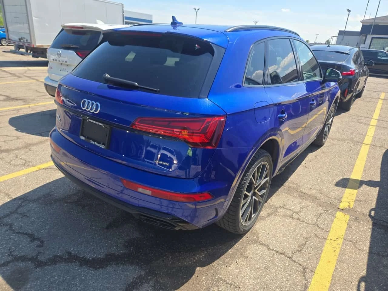 Audi Q5 S LINE/PROGRESSIV/ДИСТРОНИК/ПАН/CARFAX/ФИНАНСИРАНЕ, снимка 3 - Автомобили и джипове - 54672759