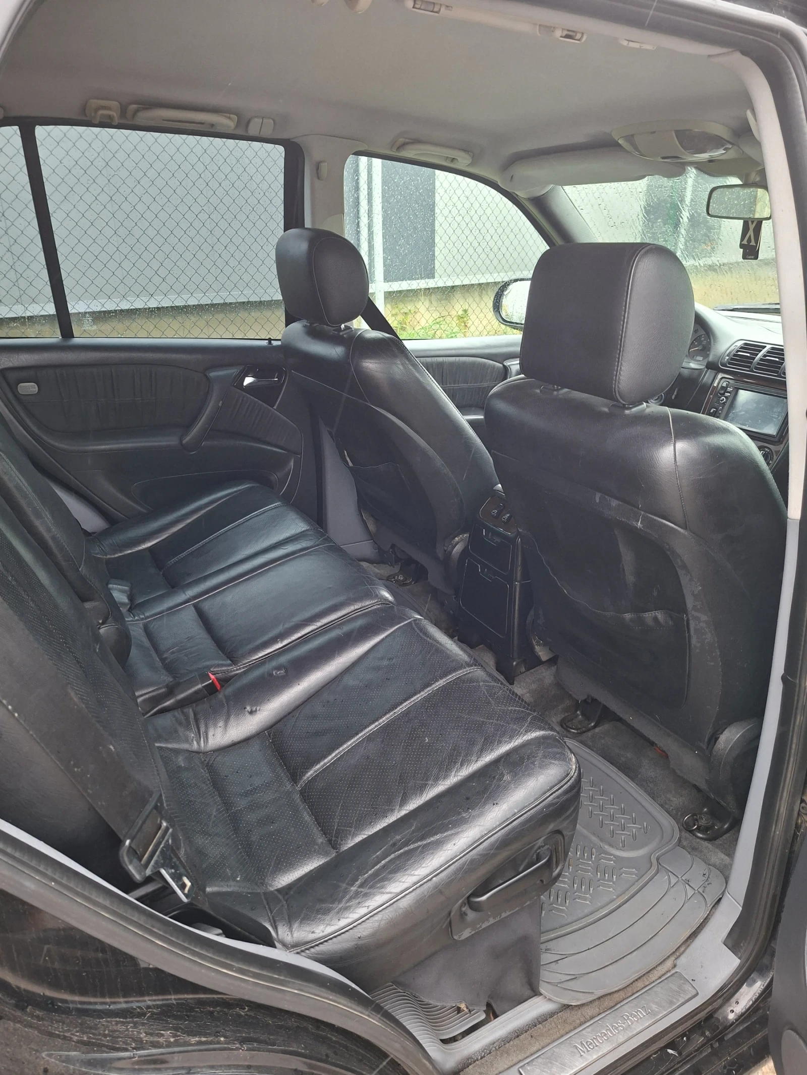 Mercedes-Benz ML 270, снимка 6 - Автомобили и джипове - 54878963