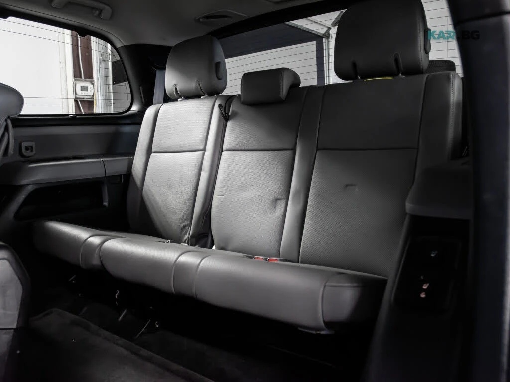 Toyota Sequoia PLATINUM* 4WD* JBL* PANO* �������* ���������* TV*  | Mobile.bg � ����������� 12