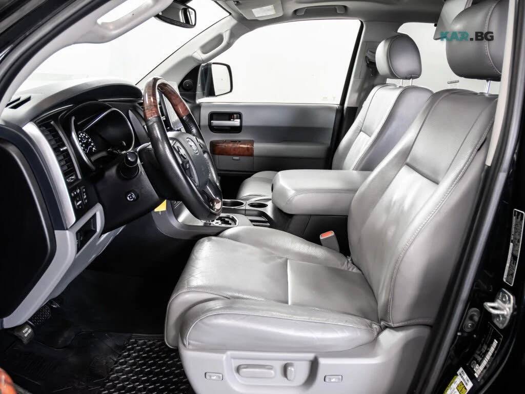Toyota Sequoia PLATINUM* 4WD* JBL* PANO* �������* ���������* TV*  | Mobile.bg � ����������� 9