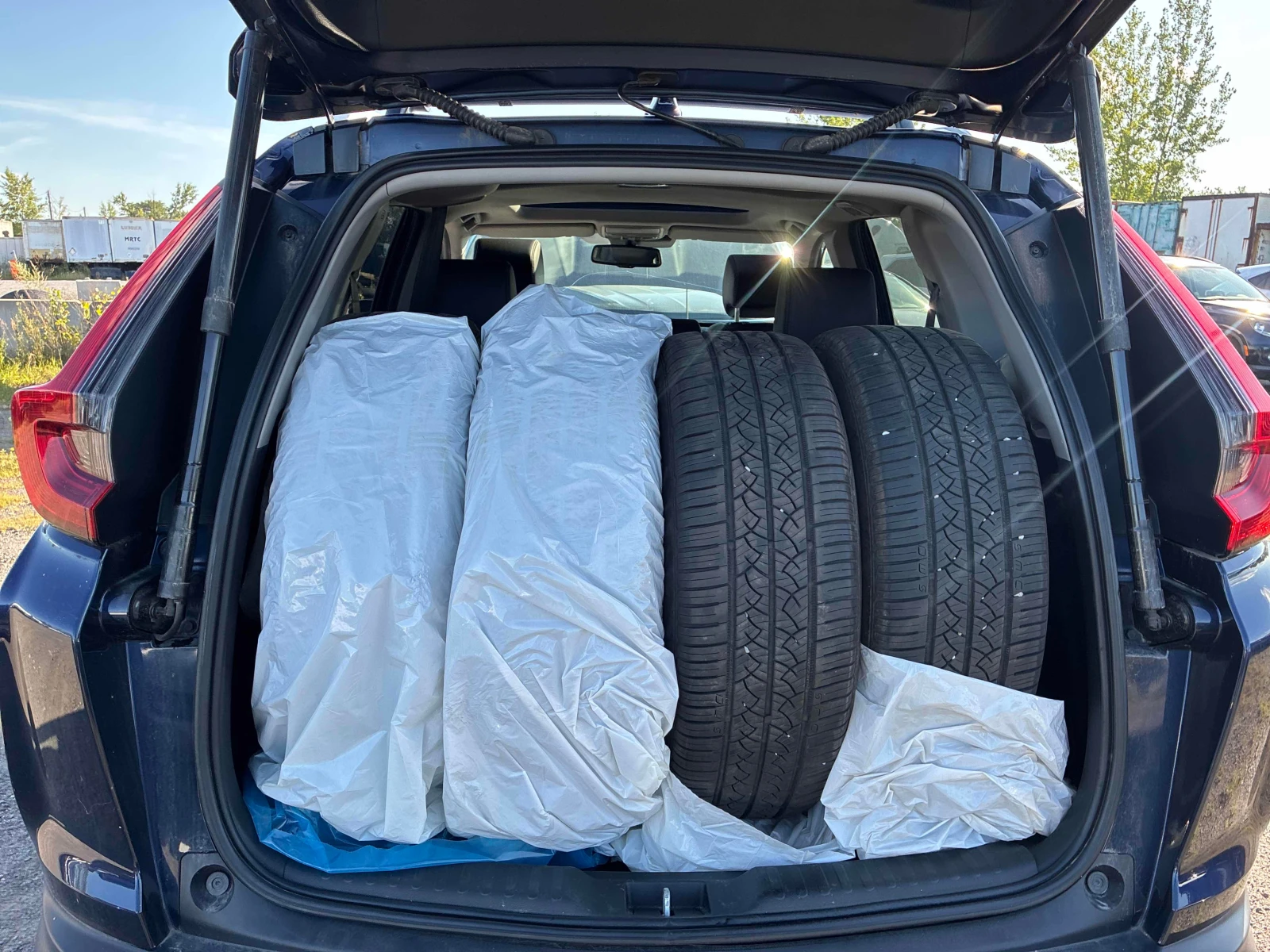 Honda Cr-v * EX L * АВТОКРЕДИТ * ГЛАВНО ПРЕДСТАВИТЕЛСТВО, снимка 13 - Автомобили и джипове - 55802383