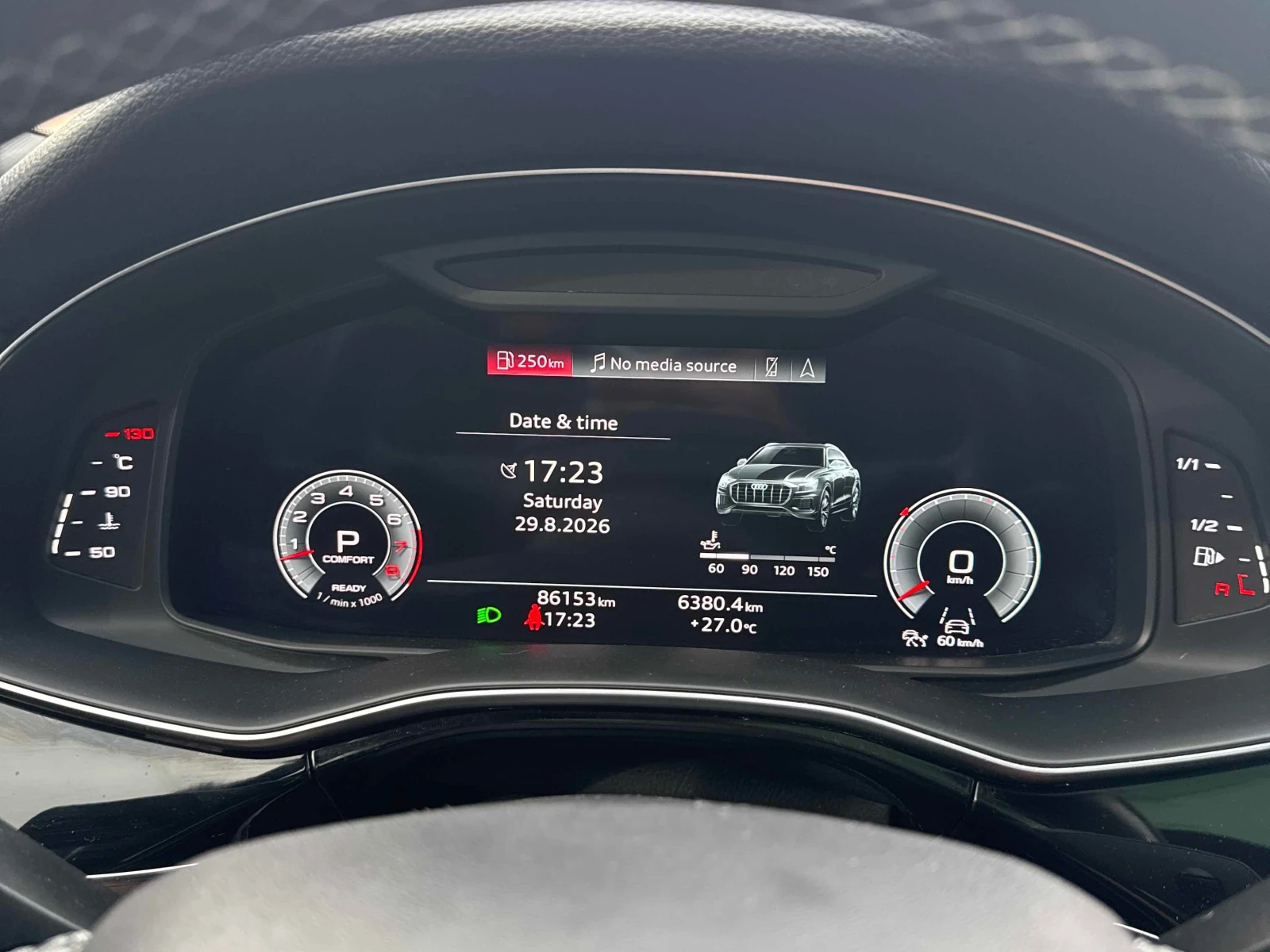 Audi Q8  Technik 55 TFSI quattro / CARFAX / ЦЕНА ДО БЪЛГАР, снимка 7 - Автомобили и джипове - 55897394