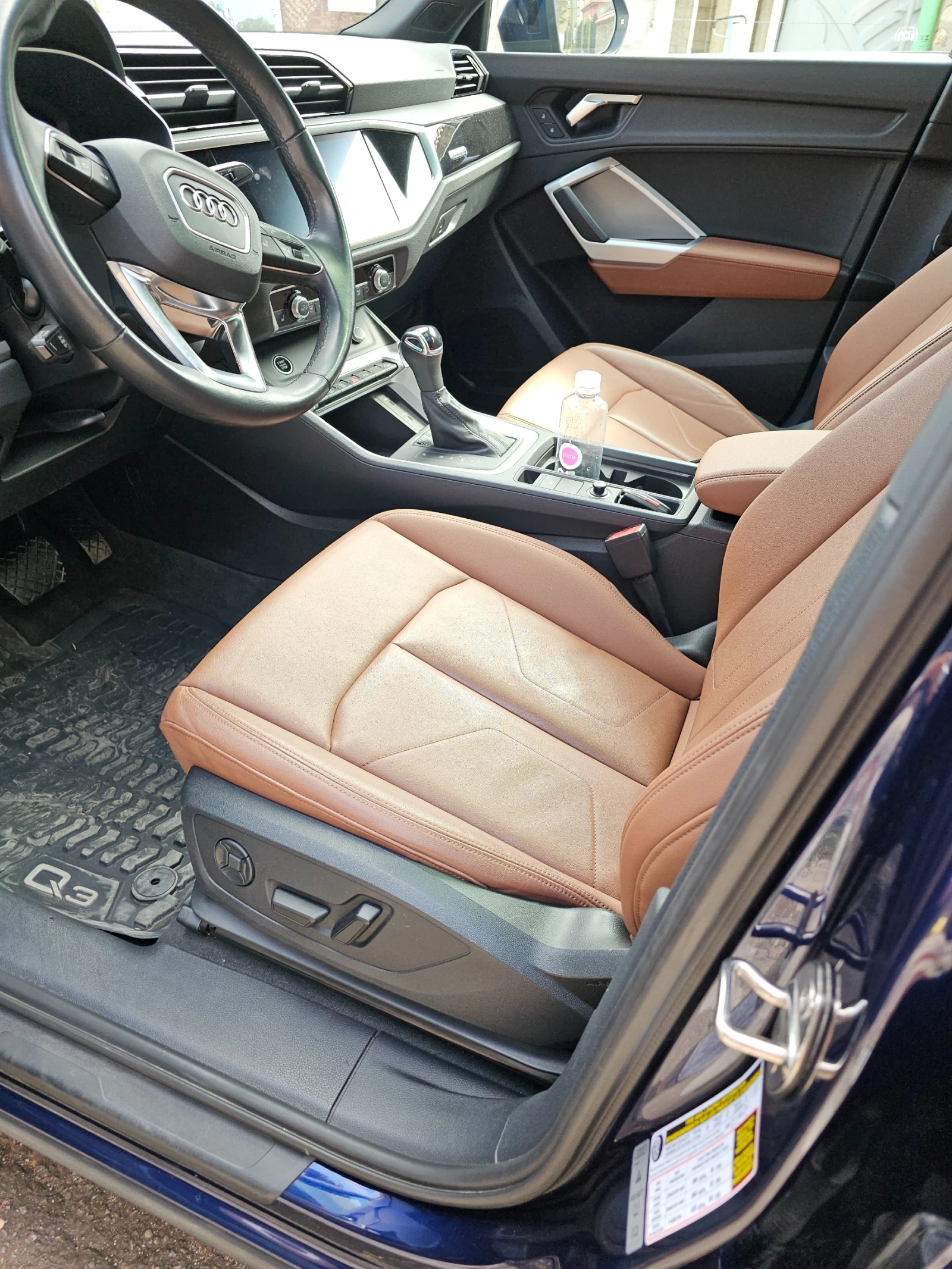 Audi Q3 Premium 40 TFSI, снимка 14 - Автомобили и джипове - 56139744