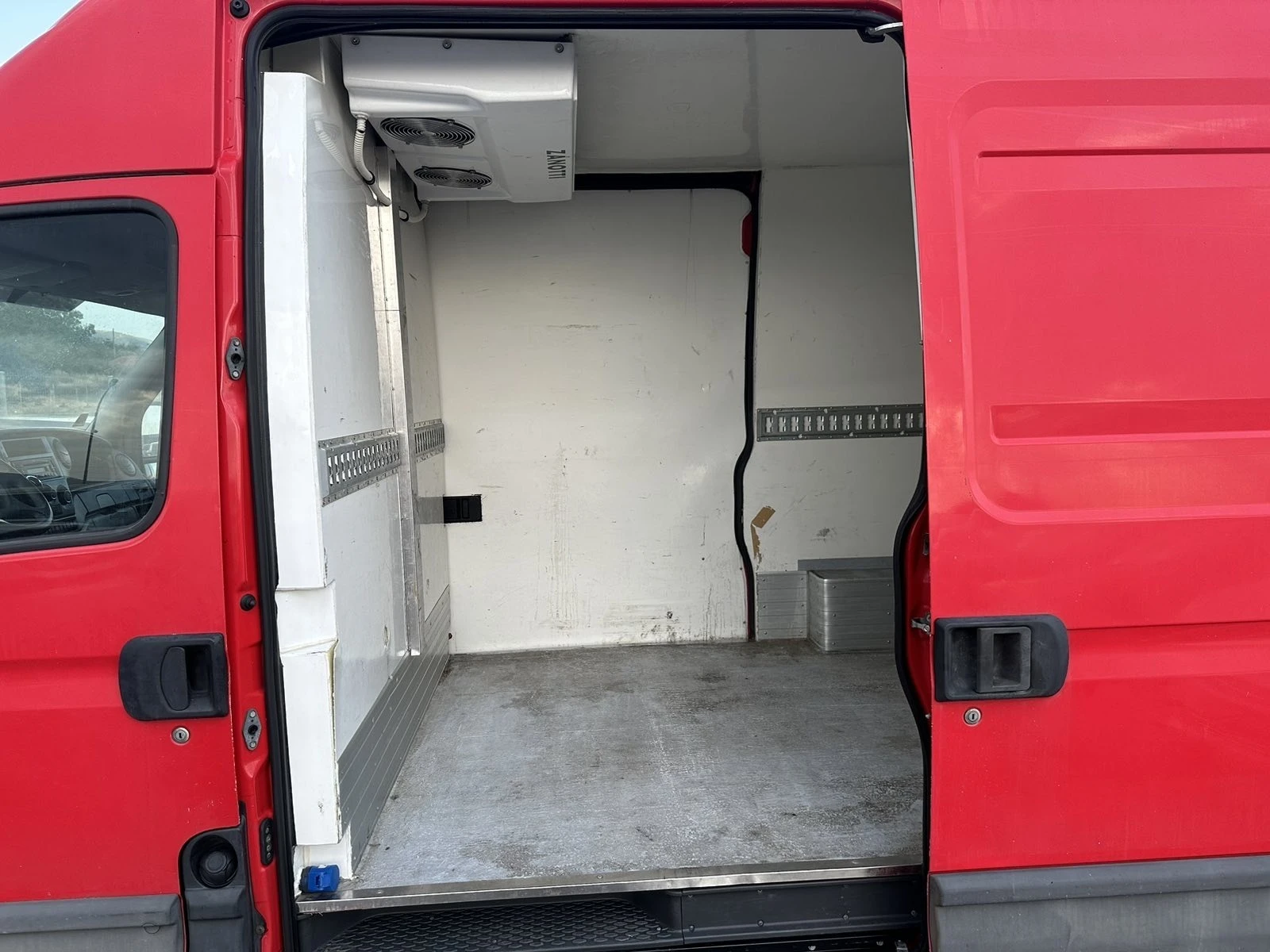 Iveco 35s15 ХЛАДИЛЕН* 3.0 БЕНЗИН/МЕТАН* КЛИМАТРОНИК - изображение 10