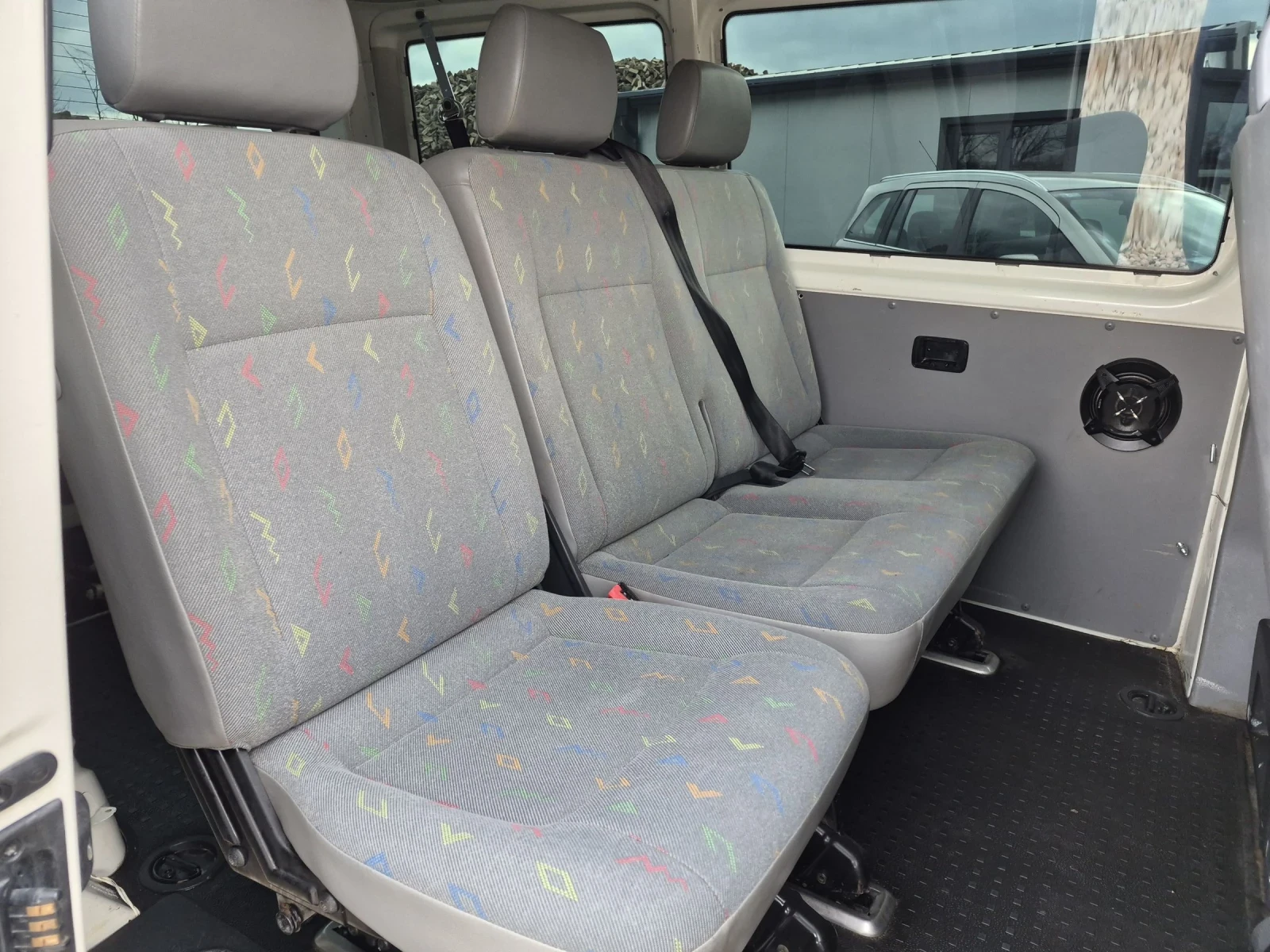 VW T5 1.9tdi klima, снимка 9 - Бусове и автобуси - 53983328