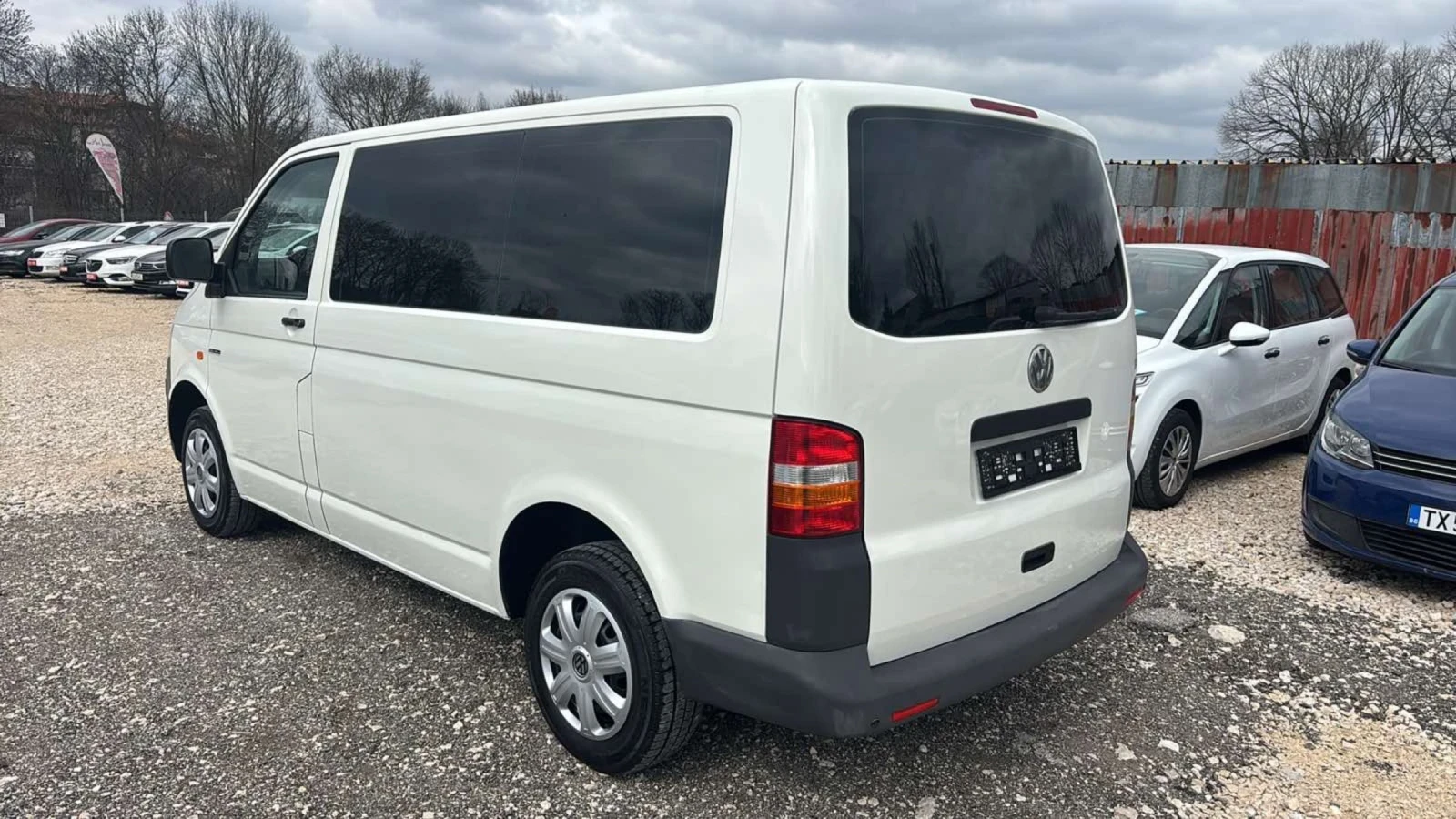 VW T5 1.9tdi klima, снимка 4 - Бусове и автобуси - 53983328