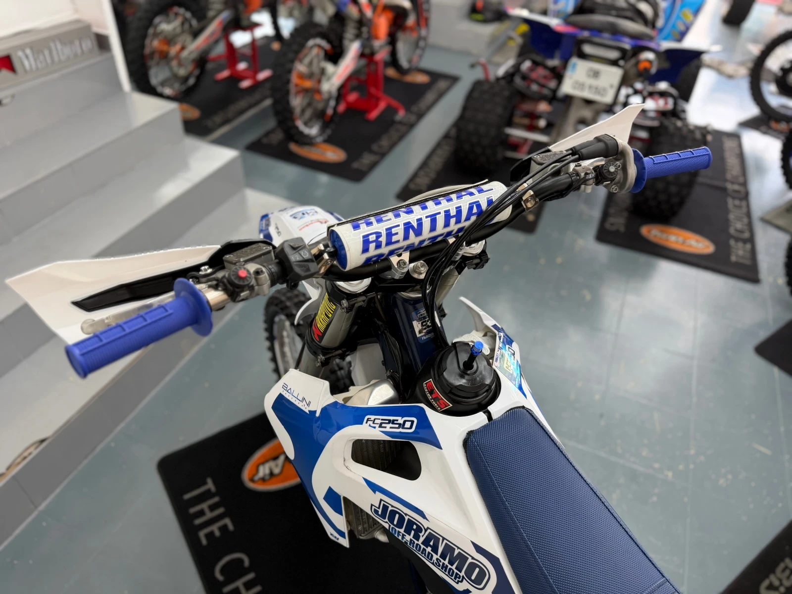 Husqvarna FC 250 2022г /95 часа /2 режима/Тракшън/Лънч/Стартер , снимка 10 - Мотоциклети и мототехника - 54759523