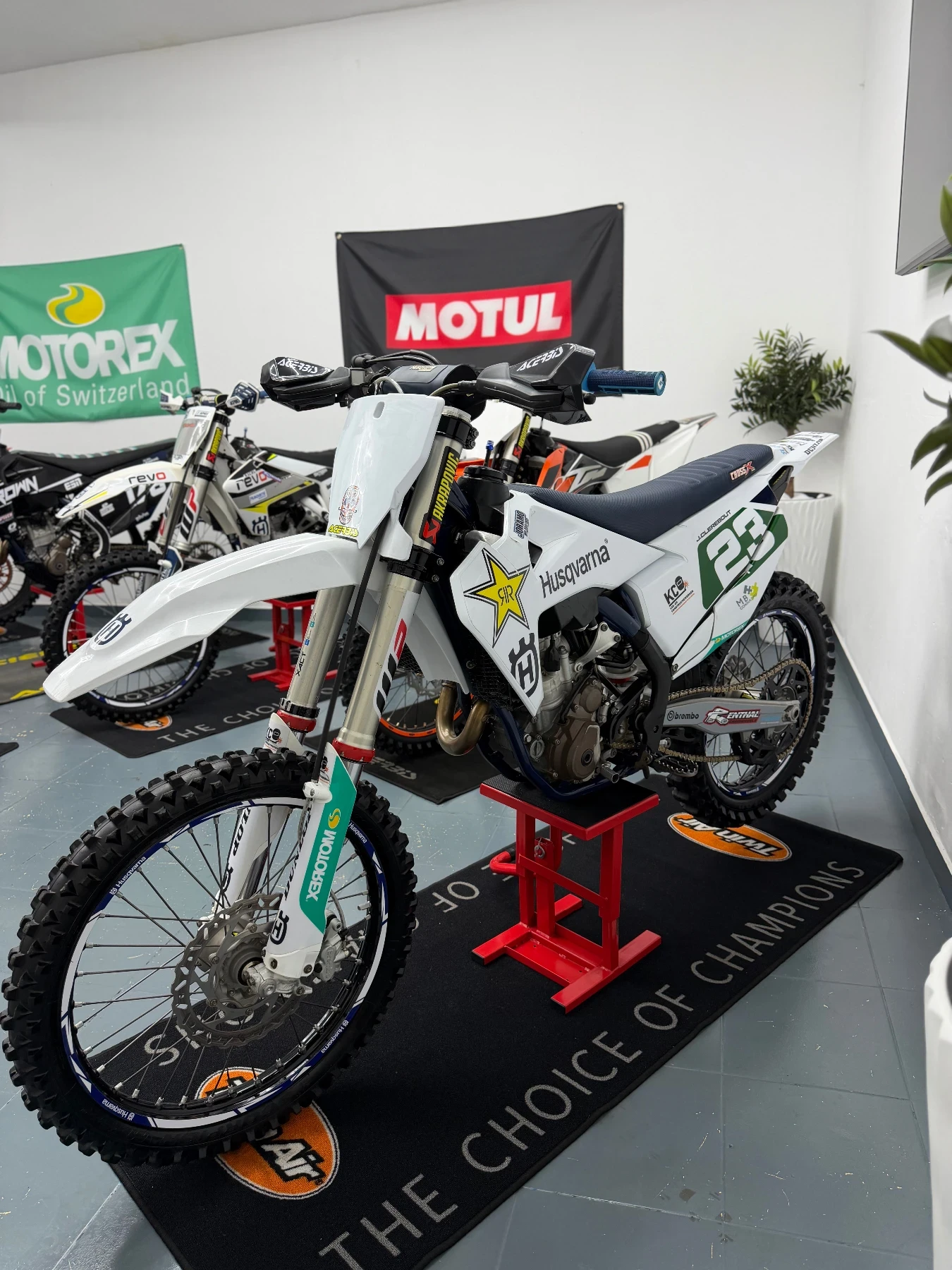 Husqvarna FC 250 2022г /2 режима /Тракшън /Лънч /Стартер , снимка 5 - Мотоциклети и мототехника - 54703291