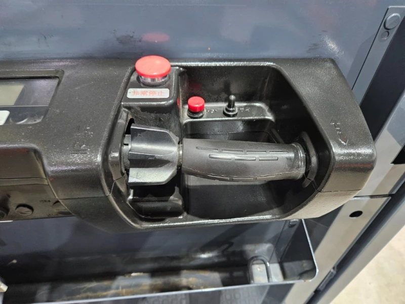 Електрокар Toyota Рийчтрак за подредба на рафтове., снимка 12 - Индустриална техника - 53364171