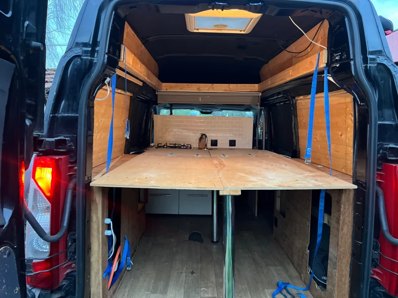 Кемпер Peugeot Expert L2-H2 XXL Maxi, снимка 10 - Каравани и кемпери - 52326691