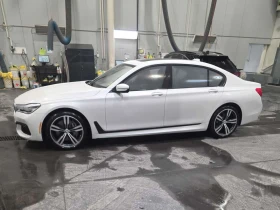 BMW 750 * xDrive Sedan * CARFAX * ЦЕНА ДО БГ, снимка 17