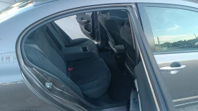 Honda Civic 1.8 топ състояние докаран на ход , снимка 8