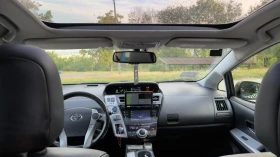 Toyota Prius Hybrid, Gas, 6+ 1, снимка 7