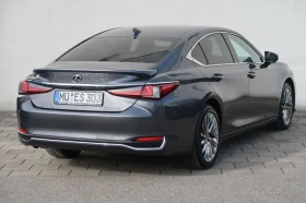 Lexus ES 300 НОВ АВТОМОБИЛ - 2025 - 15 години гаранция - Luxury - 164800 лв. - 67145648 3