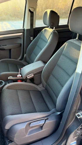 VW Touran 1.6TDI 105кс, снимка 8