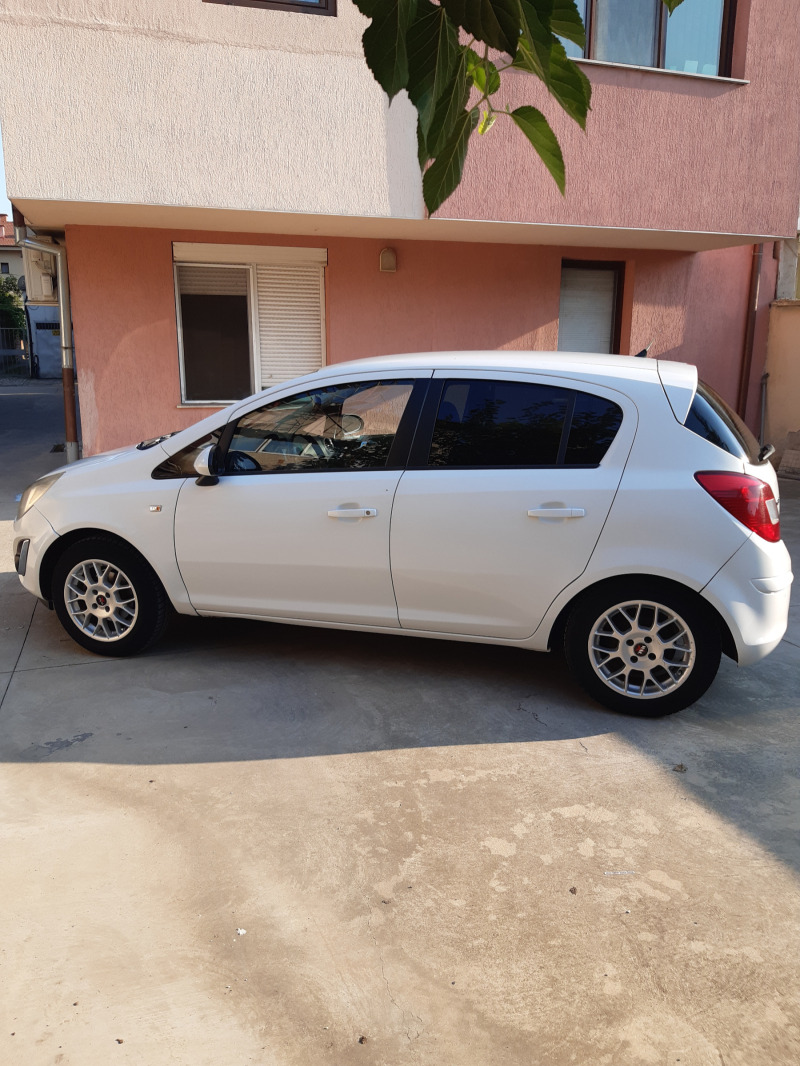 Opel Corsa 1.3 CDTI Euro5A, снимка 7 - Автомобили и джипове - 46281012