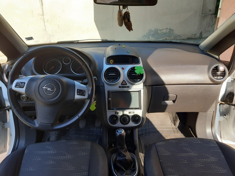 Opel Corsa 1.3 CDTI Euro5A, снимка 10 - Автомобили и джипове - 46281012